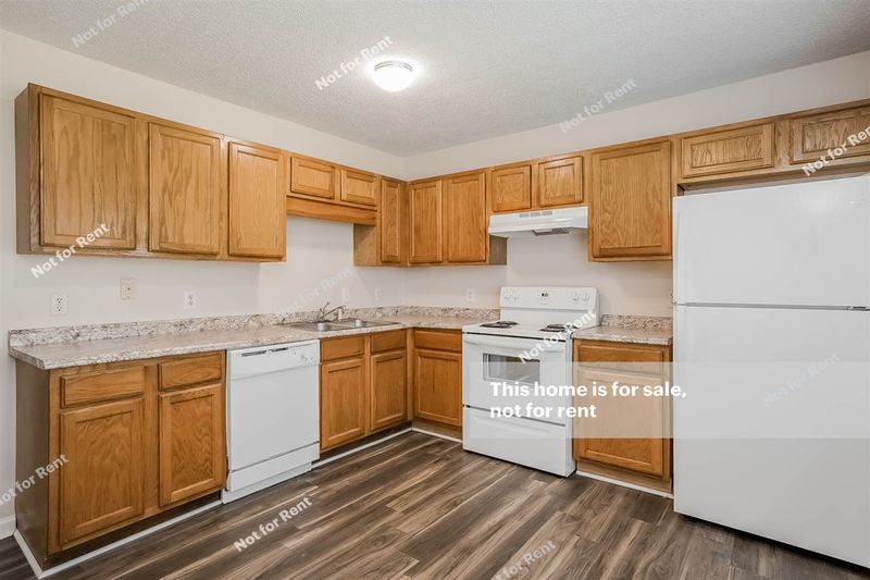 2207 Violet Bluff Ct, Raleigh, NC 27610