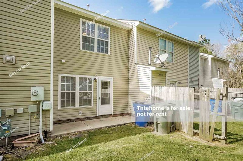 2207 Violet Bluff Ct, Raleigh, NC 27610
