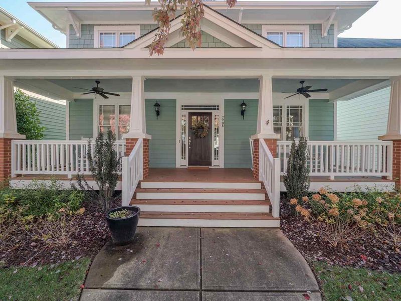 2208 Caramoor Ln, Raleigh, NC 27614