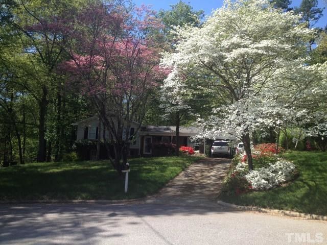 2208 Hillock Dr, Raleigh, NC 27612