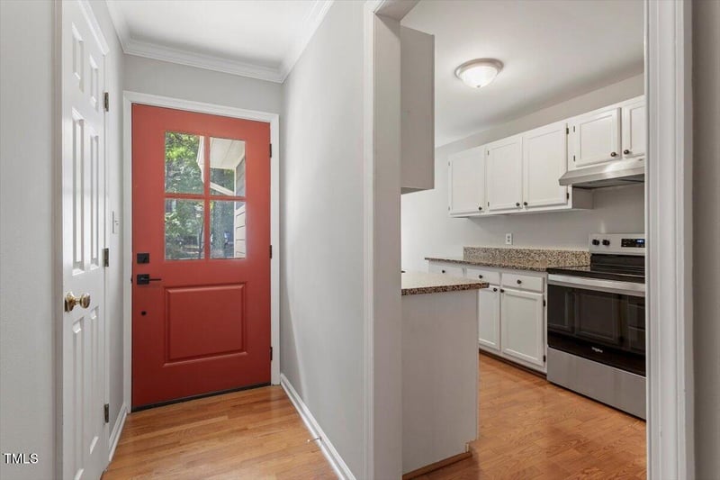 2208 Pathway Dr, Chapel Hill, NC 27516