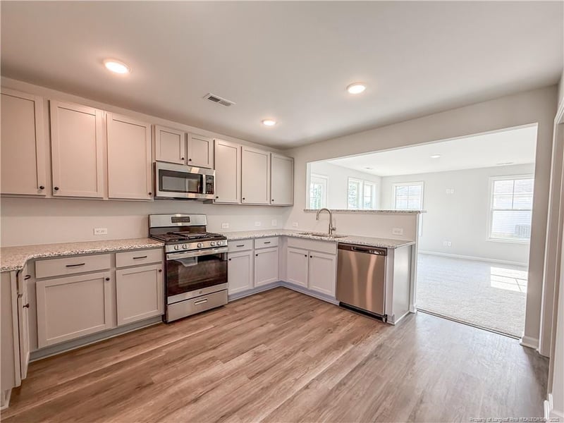 2208 Roadster Pony Ln #138, Hope Mills, NC 28348