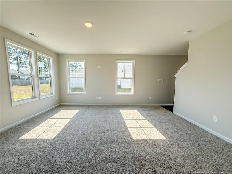 2208 Roadster Pony Ln, Hope Mills, NC 28348