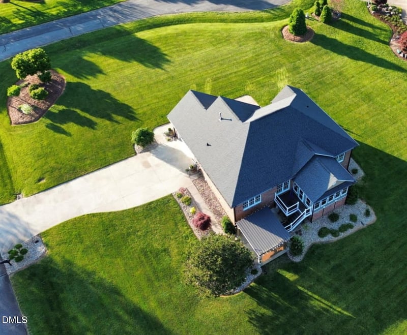 2208 Saint Bride Ct, Mebane, NC 27302