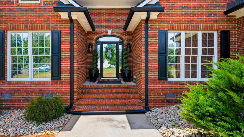 2208 Saint Bride Ct, Mebane, NC 27302