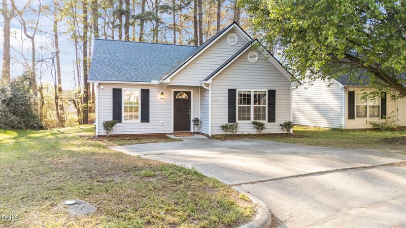 2208 Walnut Ridge Ct, Raleigh, NC 27610
