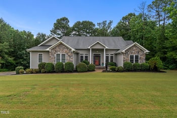 2208 Wimberly Woods Dr, Sanford, NC 27330