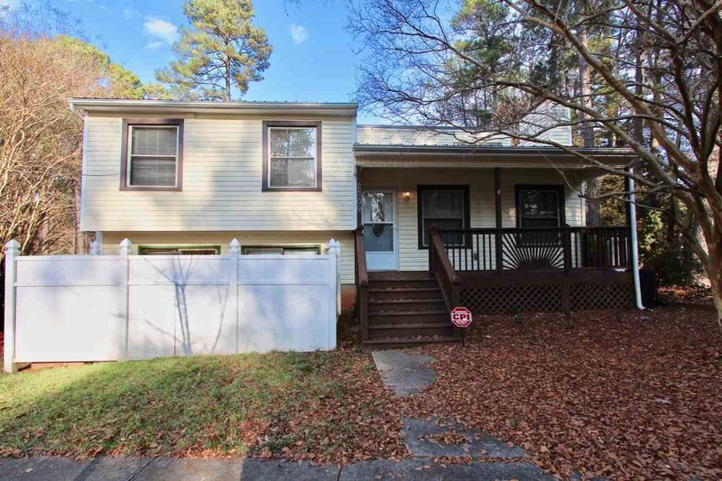 2209 Brett Cir, Raleigh, NC 27603