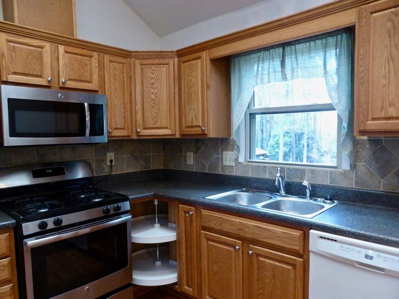 2209 Brett Cir, Raleigh, NC 27603