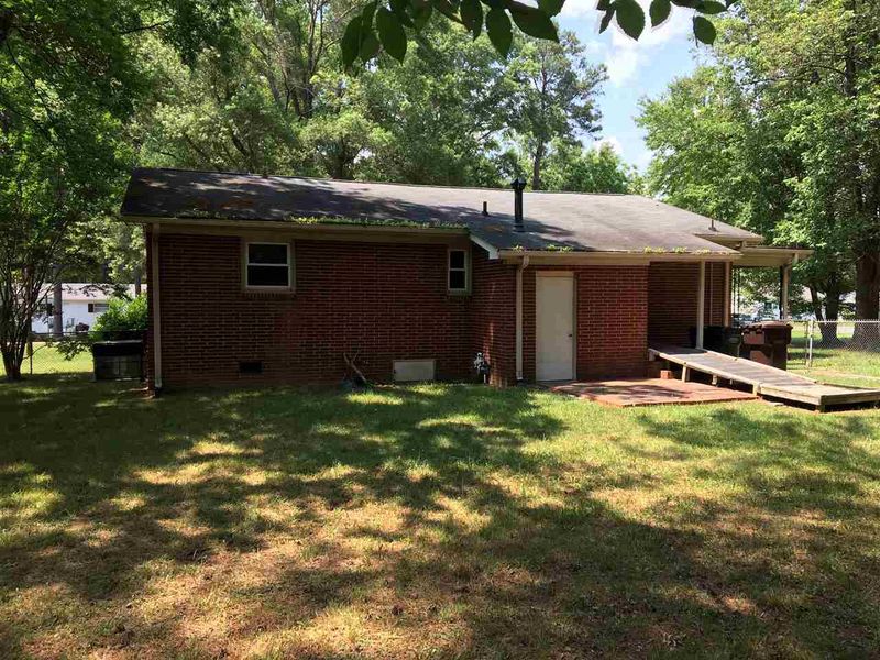 2209 W Carver St, Durham, NC 27705