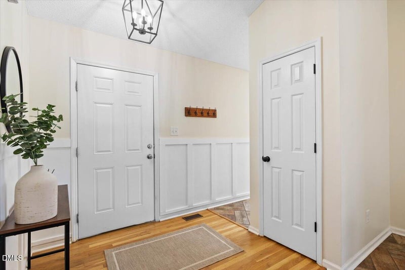 2209 Dobbin Pl, Raleigh, NC 27604