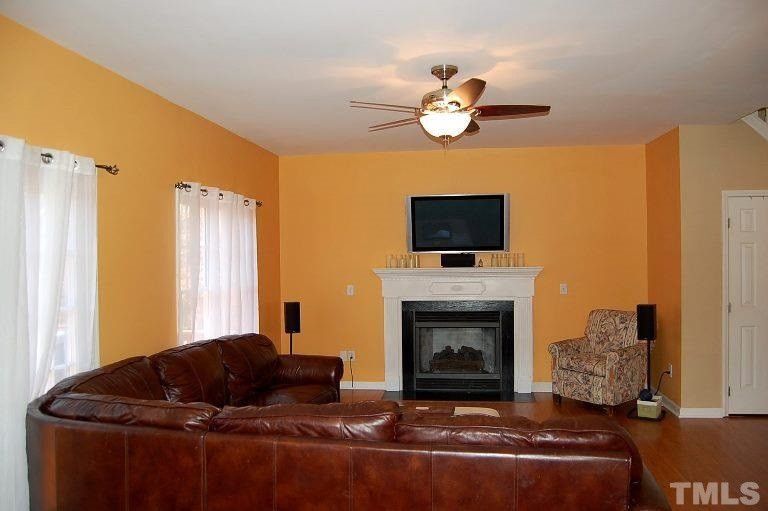 2209 Dunlin Ln, Raleigh, NC 27614