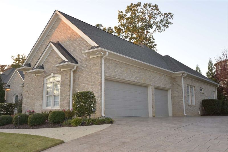 2209 Haniman Park Dr, Cary, NC 27513