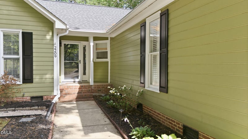 2209 Leadenhall Way, Raleigh, NC 27603