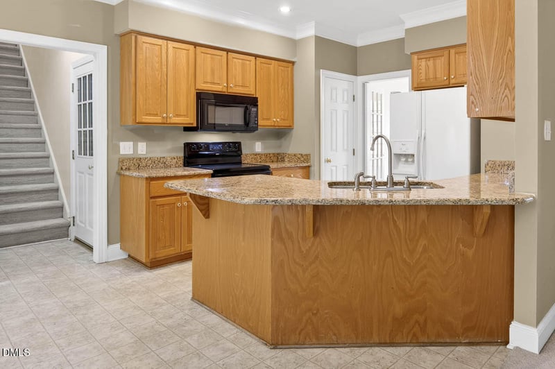 2209 Lodestar Dr, Raleigh, NC 27615