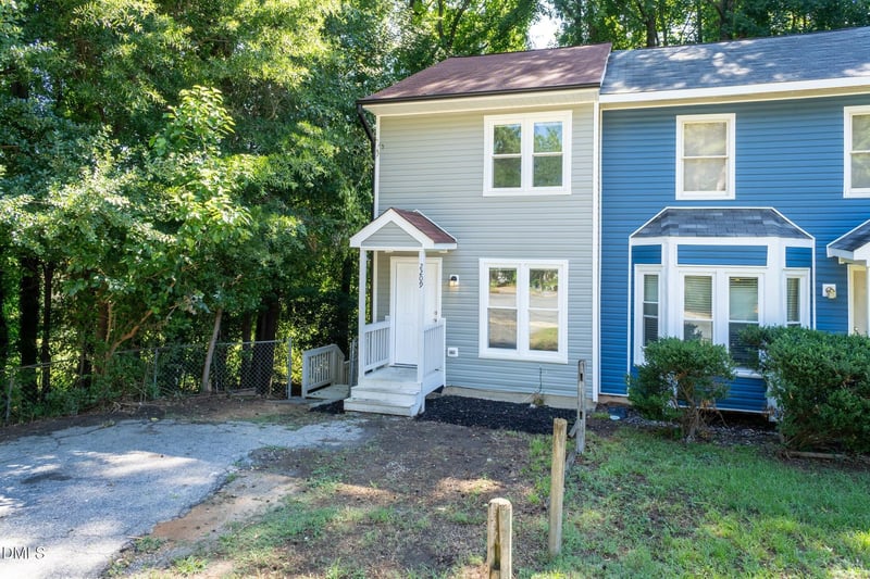 2209 Quartz Ct, Raleigh, NC 27610