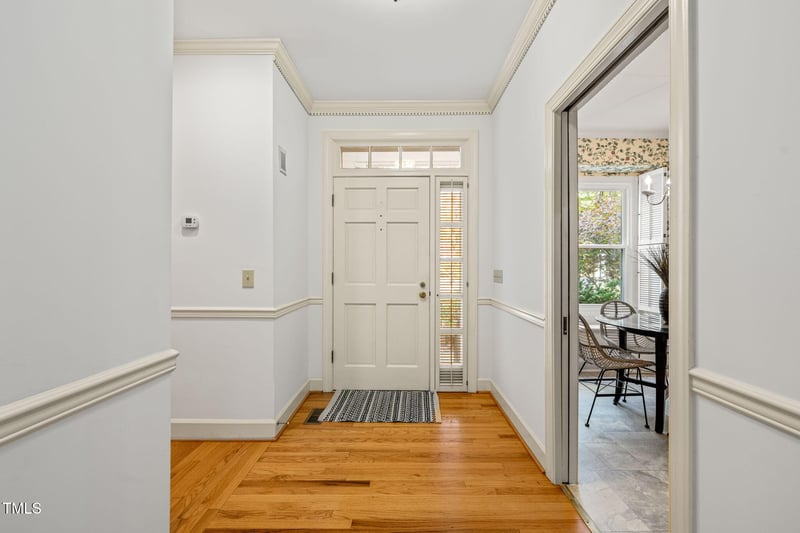 2209 Ridgefield Dr, Chapel Hill, NC 27517