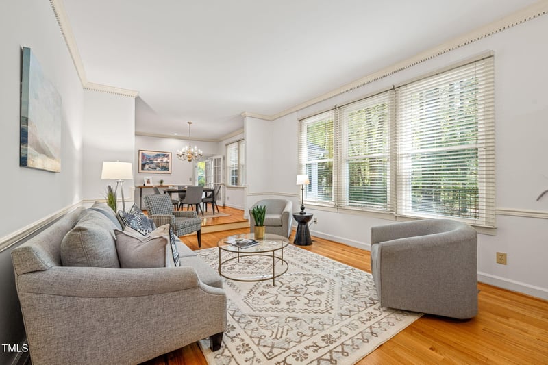 2209 Ridgefield Dr, Chapel Hill, NC 27517