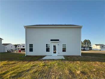 2209 Roadster Pony Ln, Hope Mills, NC 28348