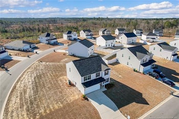 2209 Roadster Pony Ln, Hope Mills, NC 28348