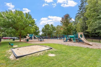 2209 Summer Elms Ct, Raleigh, NC 27614