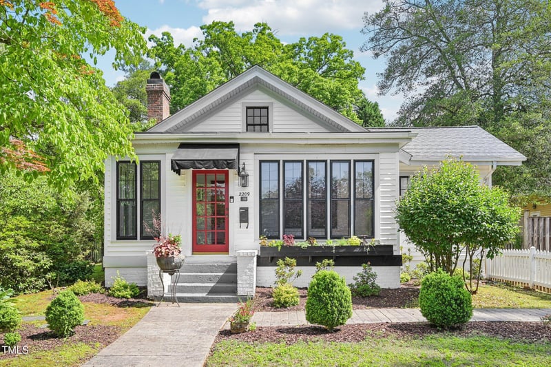 2209 The Cir, Raleigh, NC 27608
