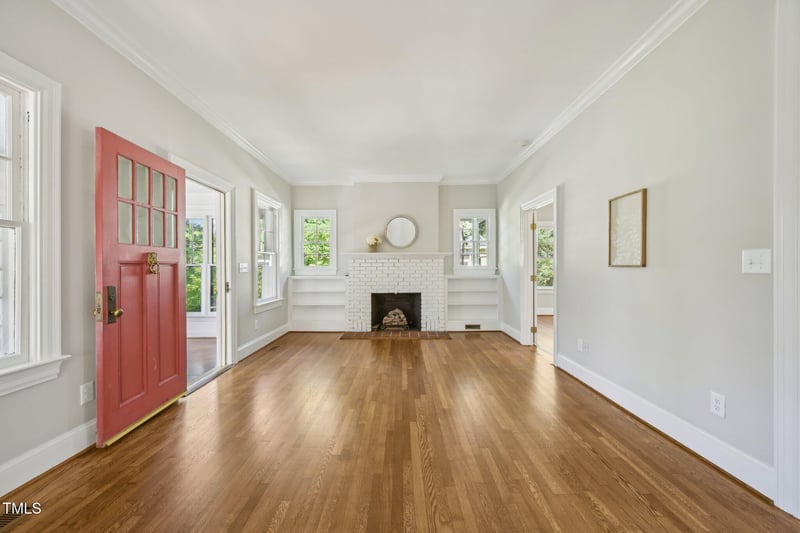 2209 The Cir, Raleigh, NC 27608