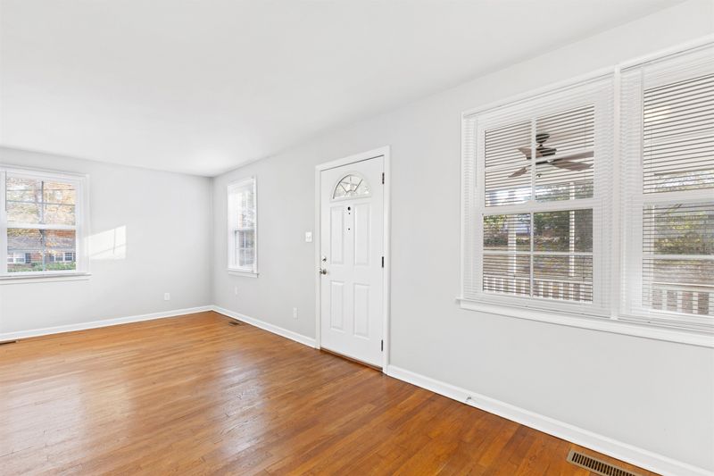 2209 Watkins St, Raleigh, NC 27604