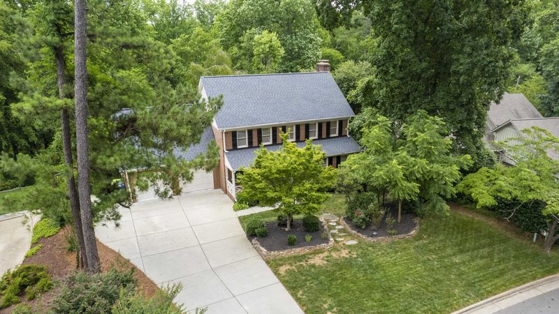 2209 Weybridge Dr, Raleigh, NC 27615