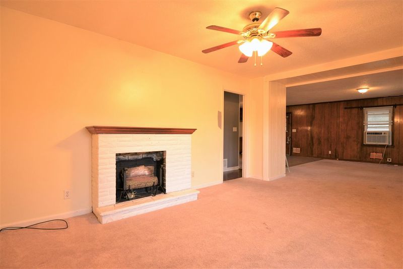 2209 Winston Rd, Clayton, NC 27520