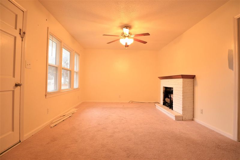 2209 Winston Rd, Clayton, NC 27520