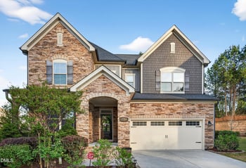 221 Birdsgrove Ct, Cary, NC 27519