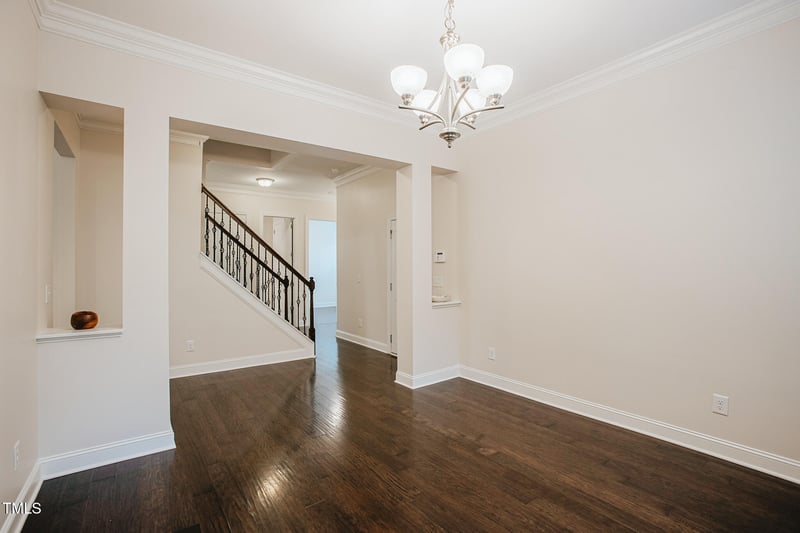 221 Brook Manor Ct, Cary, NC 27513