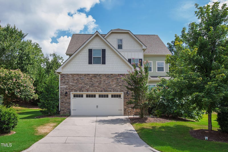 221 Brook Manor Ct, Cary, NC 27513