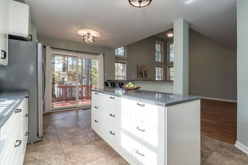 221 Castle Hayne Dr, Cary, NC 27519