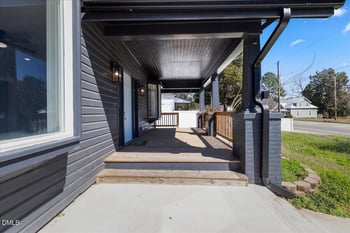 221 Charlotte Ave, Sanford, NC 27330