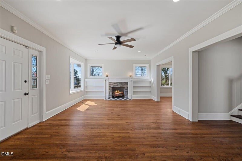221 Charlotte Ave, Sanford, NC 27330