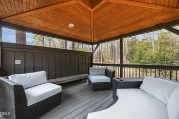 221 Chesley Ln, Chapel Hill, NC 27514