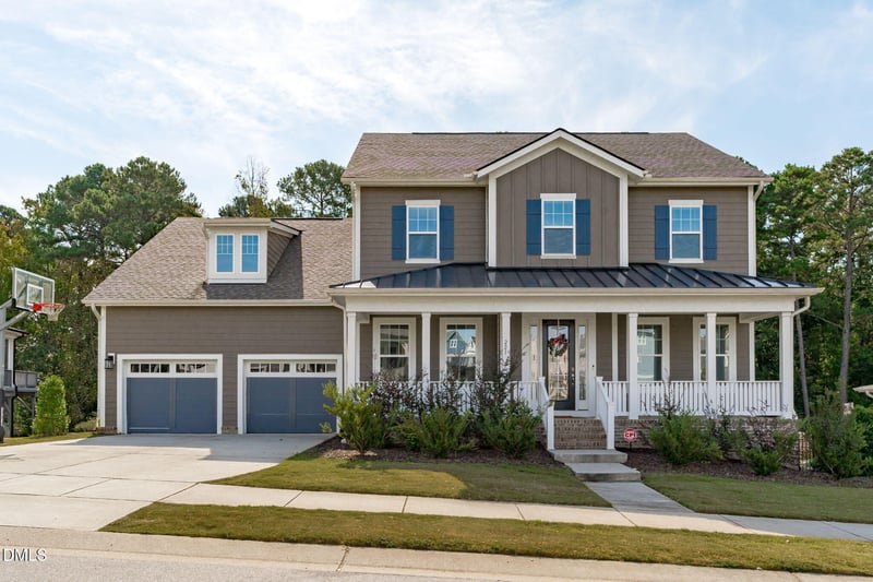 221 Chickasaw Plum Dr, Holly Springs, NC 27540
