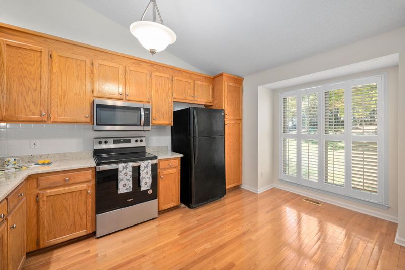 221 Chimney Rise Dr, Cary, NC 27511