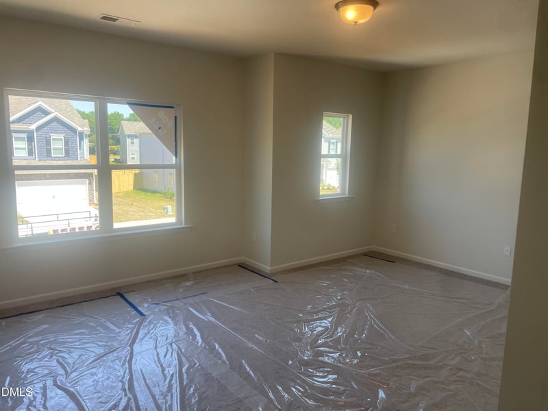 221 Courtside Dr, Dunn, NC 28334