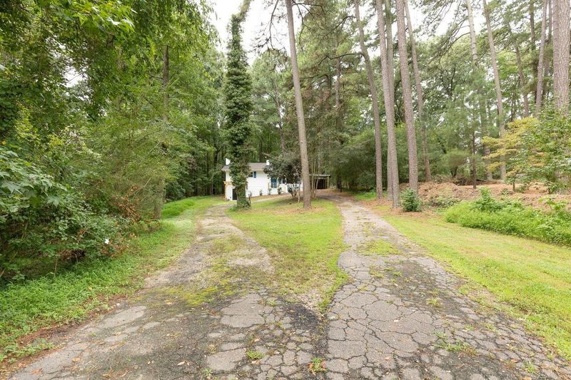 221 Daniel Cir, Knightdale, NC 27545