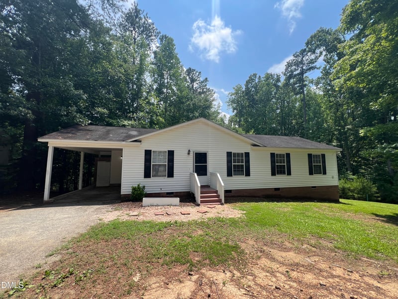 221 Dogwood Ave, Clayton, NC 27520