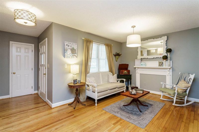 221 W Franklin St, Zebulon, NC 27597