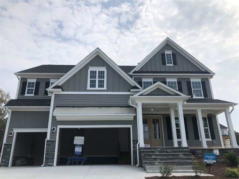 221 Glenvale St #129, Apex, NC 27523
