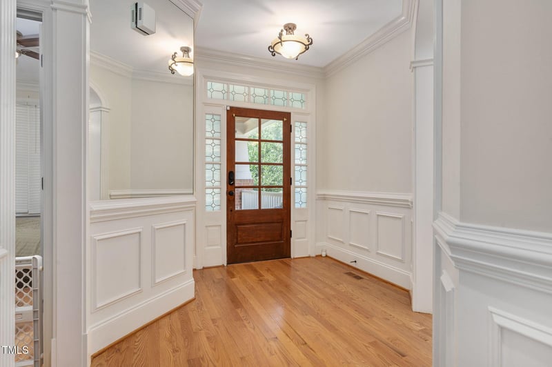 221 Grantwood Dr, Holly Springs, NC 27540