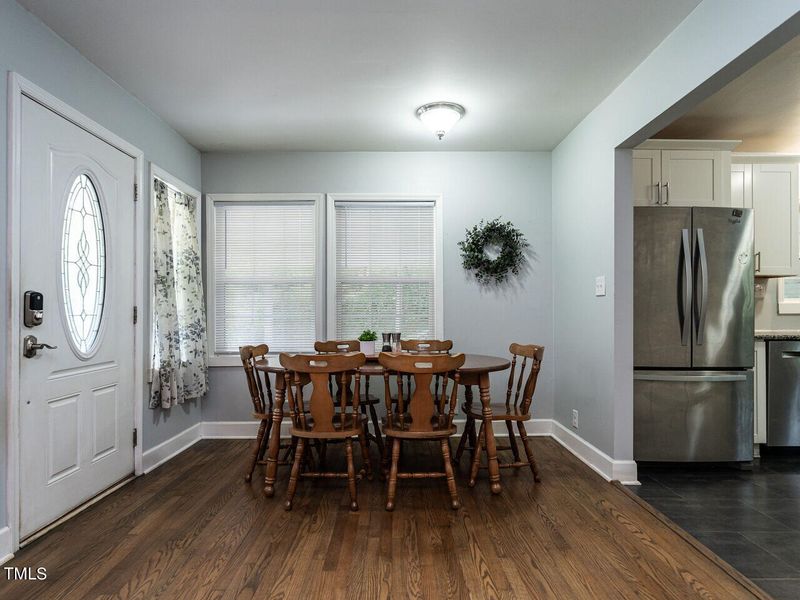 221 Gray St, Cary, NC 27513