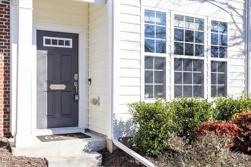 221 Grey Elm Trl, Durham, NC 27713