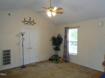 221 Hickory Glen Ln, Durham, NC 27703