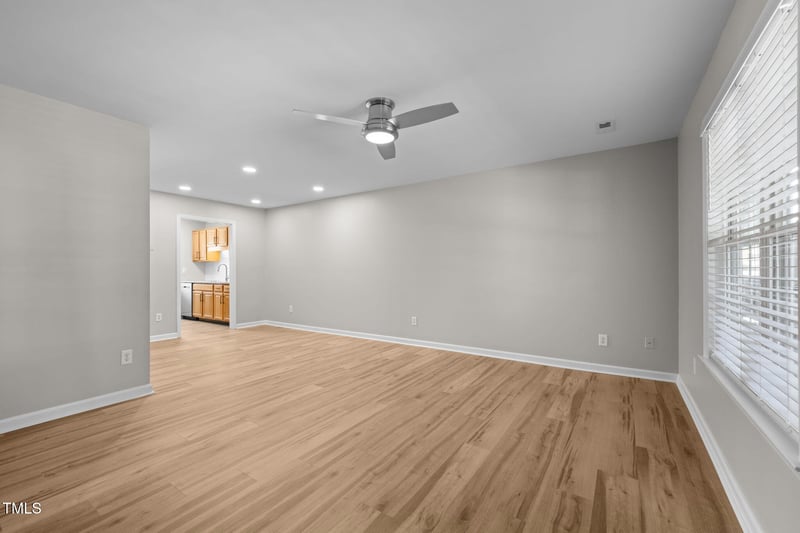 221 Highgate Cir, Wake Forest, NC 27587